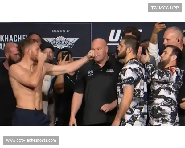 UFC 322头条主赛：马哈切夫升重挑战次中量级冠军马达莱纳